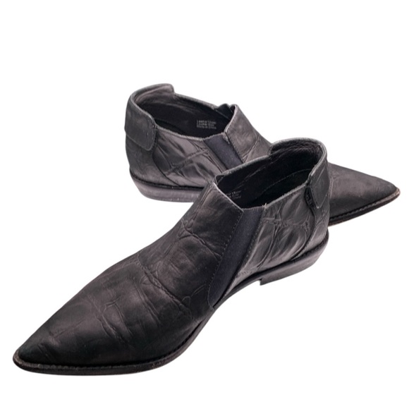 L.A.M.B. Gwen Stefani Memento Black Textured Pointy Toe Bootie Croc Embossed - Picture 3 of 14